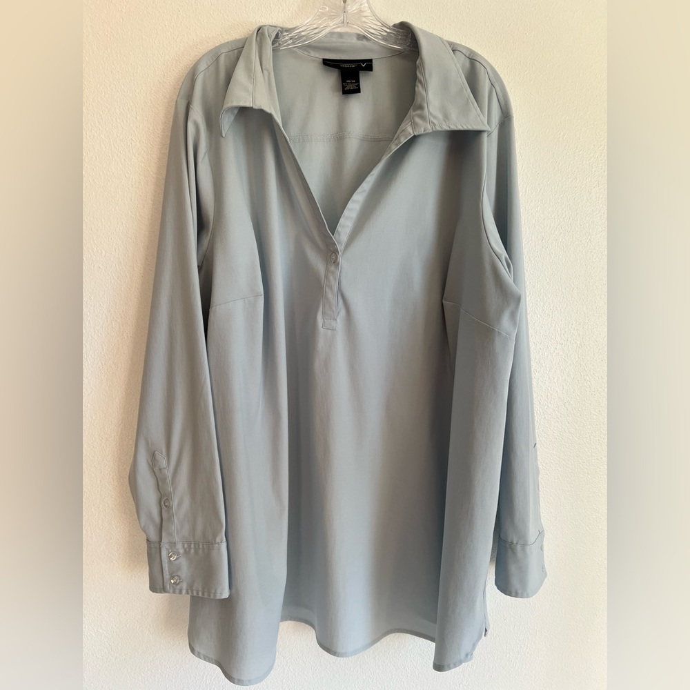 Venezia Vintage Women Stretch 3/4 Sleeve V-Neck Light Gray Blouse Size 26/28